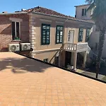 Vintage Villa